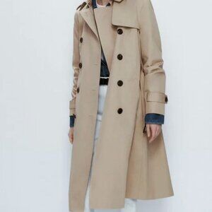 Massimo Dutti trench coat size small like new (perfect condition)